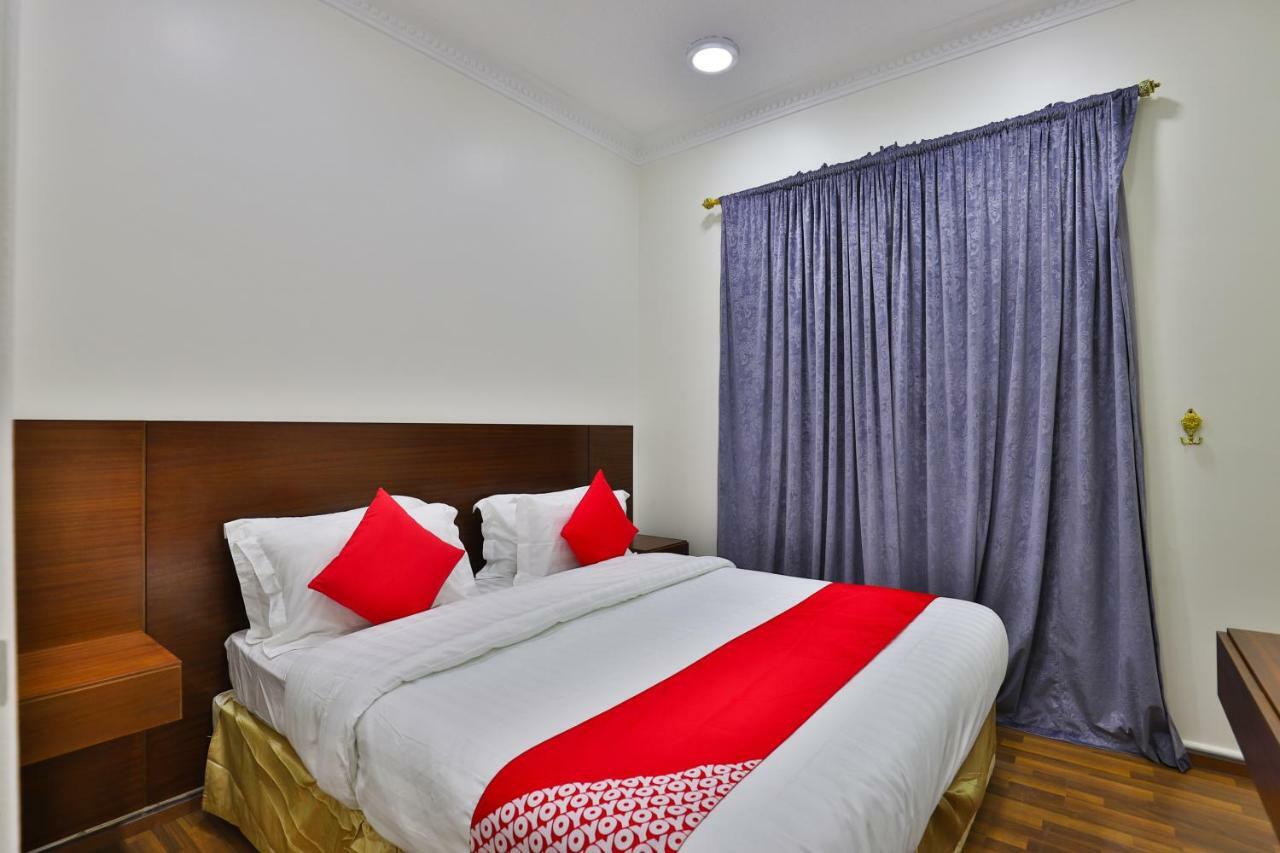 Oyo 288 Diafati Residential Units Hotel Nadinah Bagian luar foto